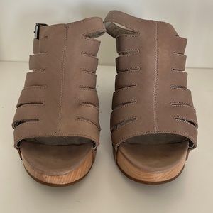 Eileen FISHER LOTUS WEDGES - SIZE 8